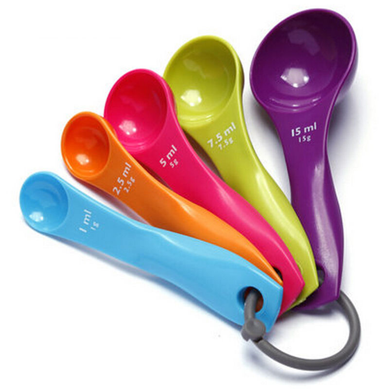 5Pcs Salt Oil Spoon Lovely Kit - Kitchen Appliances Combo recensione e prezzo
